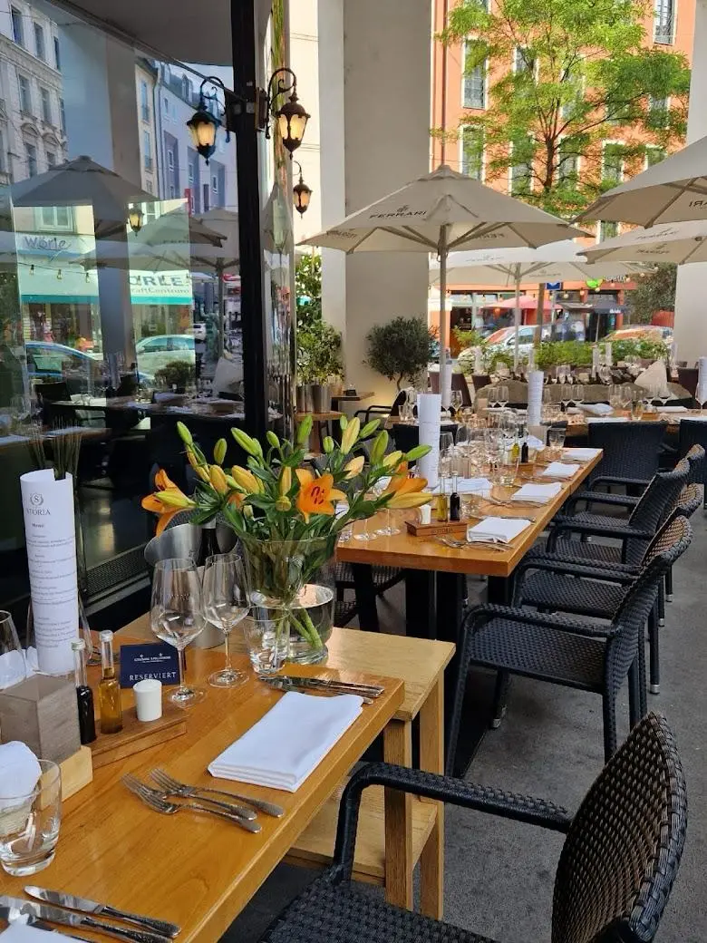 Terrasse – STORIA, Ihr Italiener in München Maxvorstadt